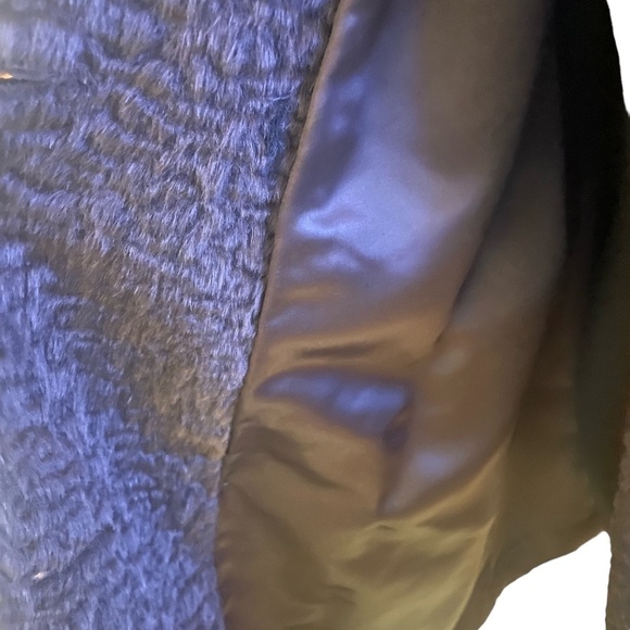 Beautiful Brown coat tailored by Dell Mann, Size Large - Picture 5 of 6